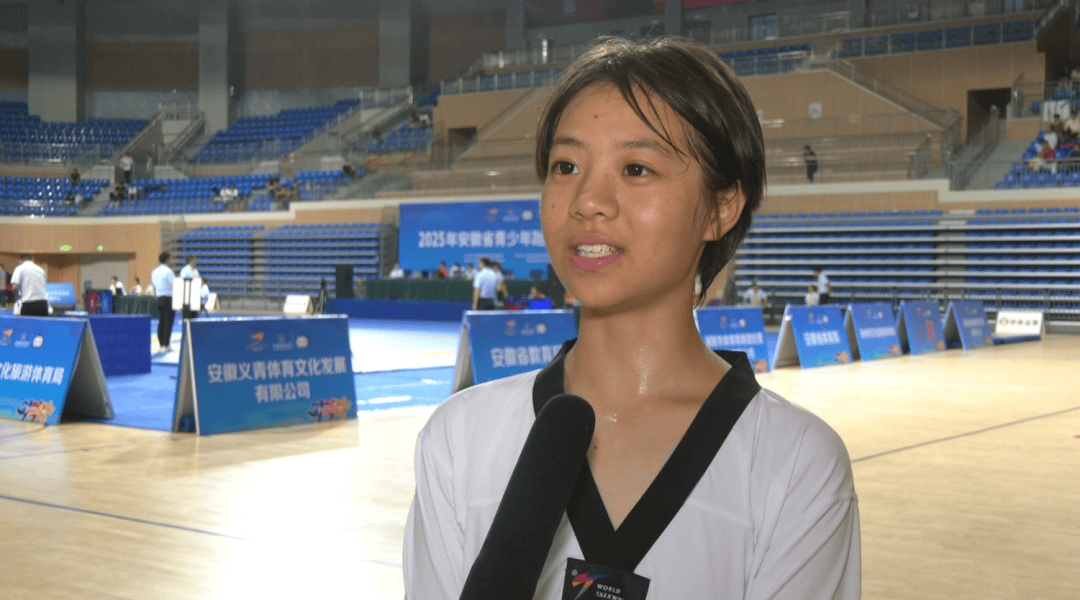 跆拳道淘汰赛掀起高潮,漠南旋风队翻盘北城麒麟队,战至最后一刻——年轻人站出来了的简单介绍 跆拳道淘汰赛掀起高潮,漠南旋风队翻盘北城麒麟队,战至最后一刻——年轻人站出来了的简单介绍