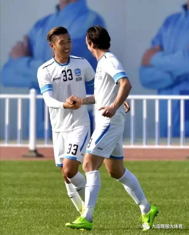 窗口期波士顿凯尔特人调整名单以备欧超杯；刷新队史纪录环节打磨；压力陡增；更衣室氛围转暖的简单介绍