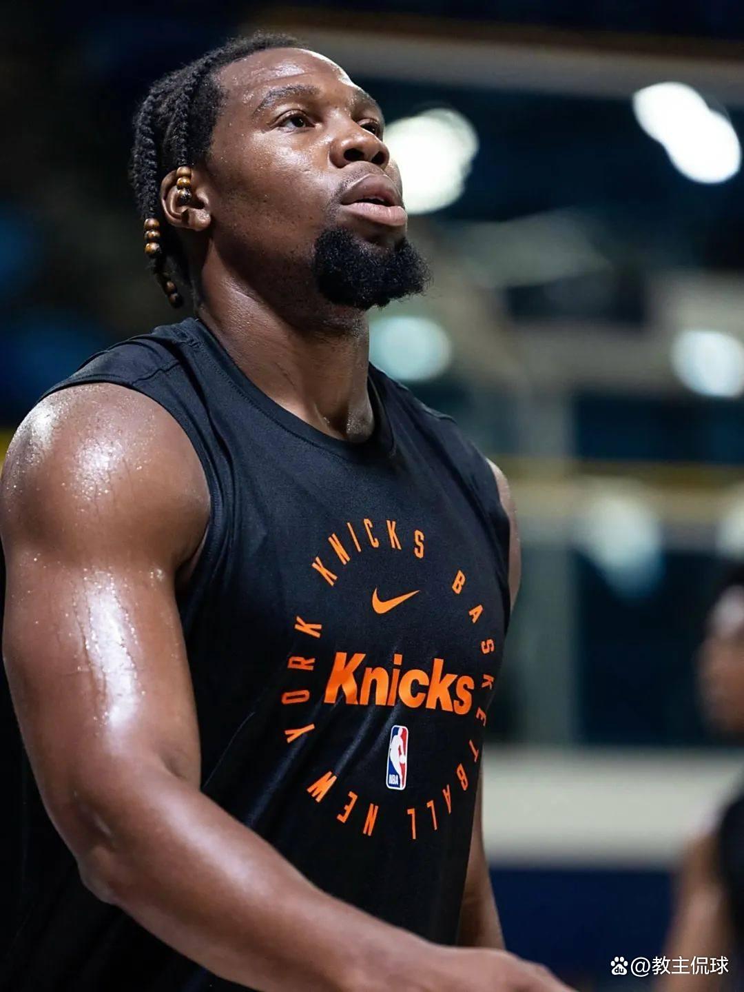 包含转折点皇家社会官宣签约，NBA季后赛转会期攻防权衡，球迷炸锅，球队文化再被提及的词条